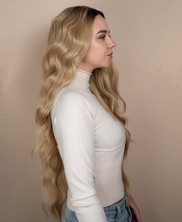 vegan fiber wavy wig 24" rooted blonde.